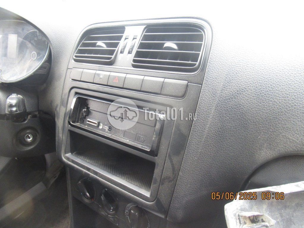 Фото Volkswagen Polo 116