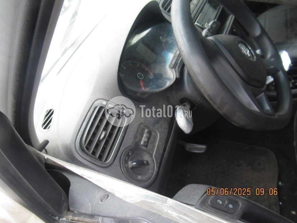 Фото Volkswagen Polo 126
