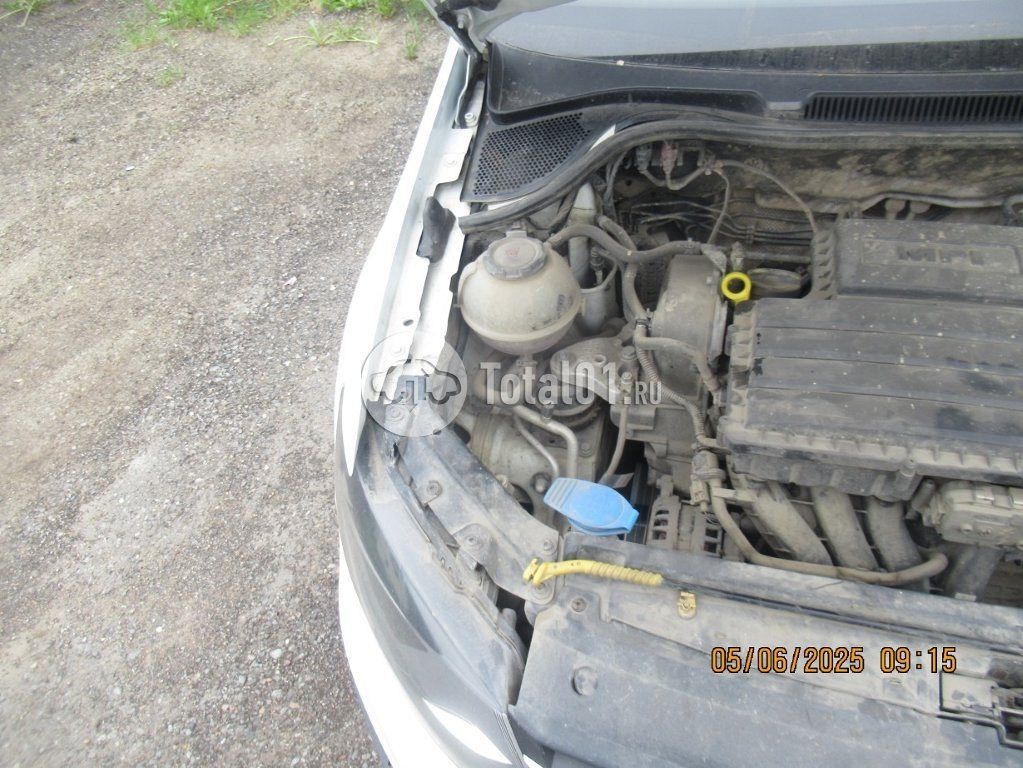 Фото Volkswagen Polo 140