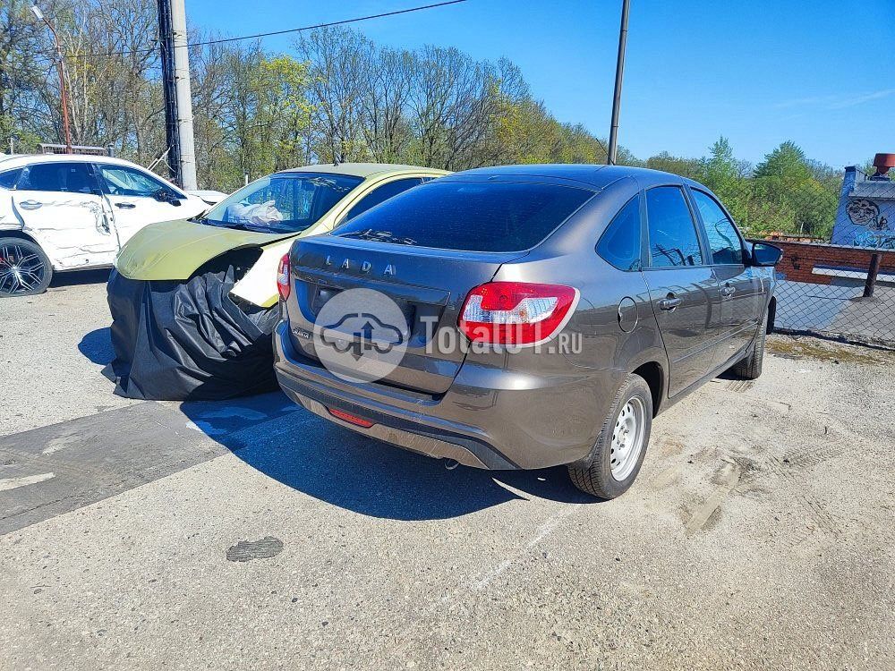 Фото ВАЗ (LADA) Granta 80