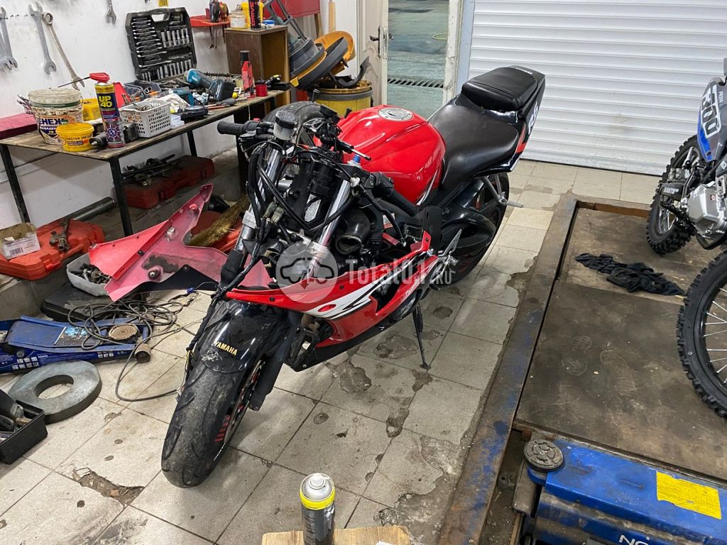 Фото Yamaha YZF-R6 2
