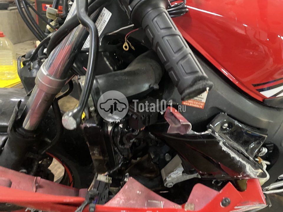 Фото Yamaha YZF-R6 16
