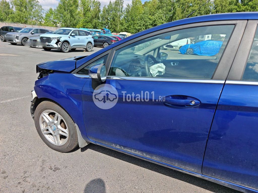Фото Ford Fiesta 36