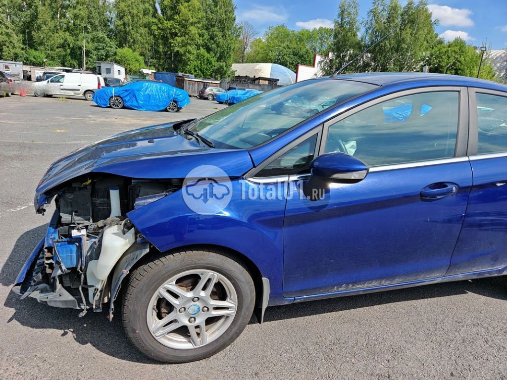 Фото Ford Fiesta 38