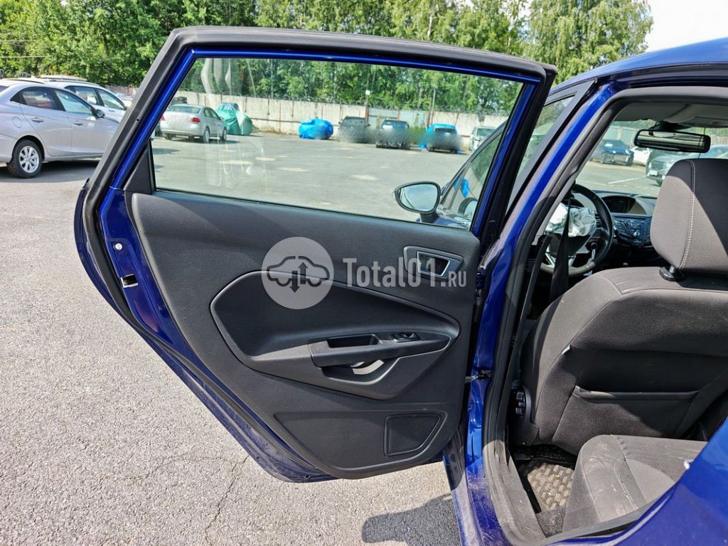 Фото Ford Fiesta 78