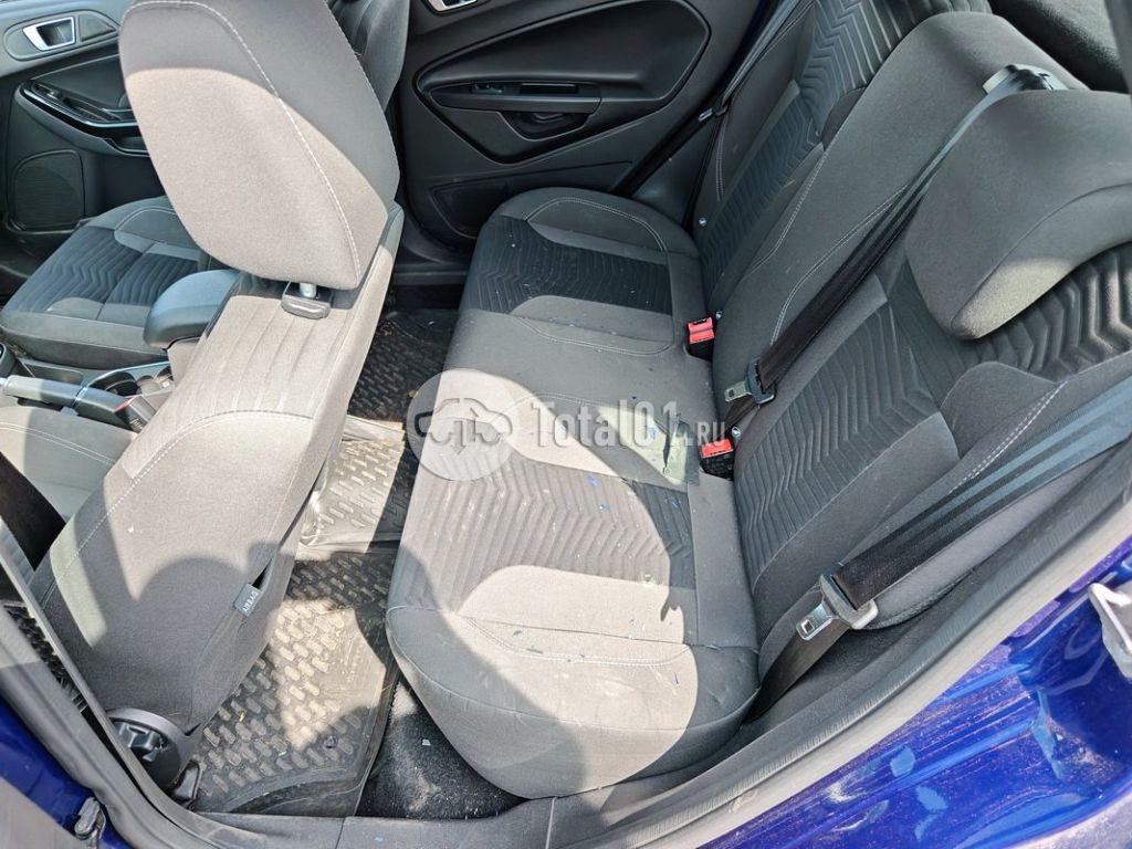 Фото Ford Fiesta 82