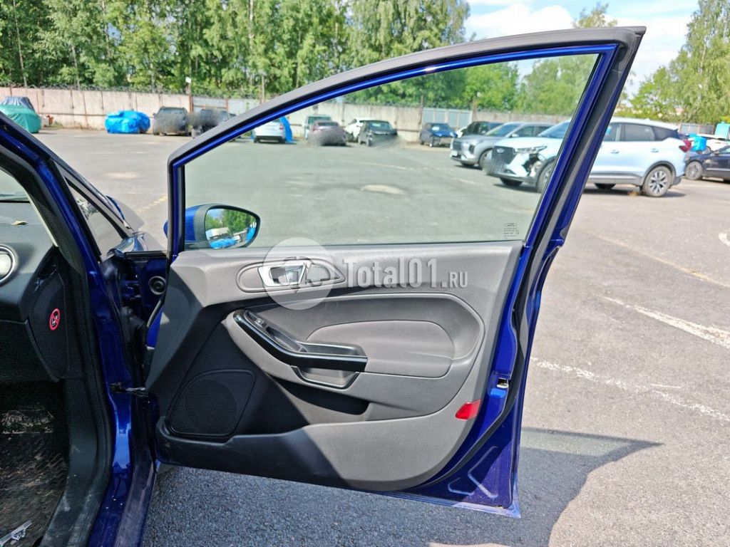 Фото Ford Fiesta 122