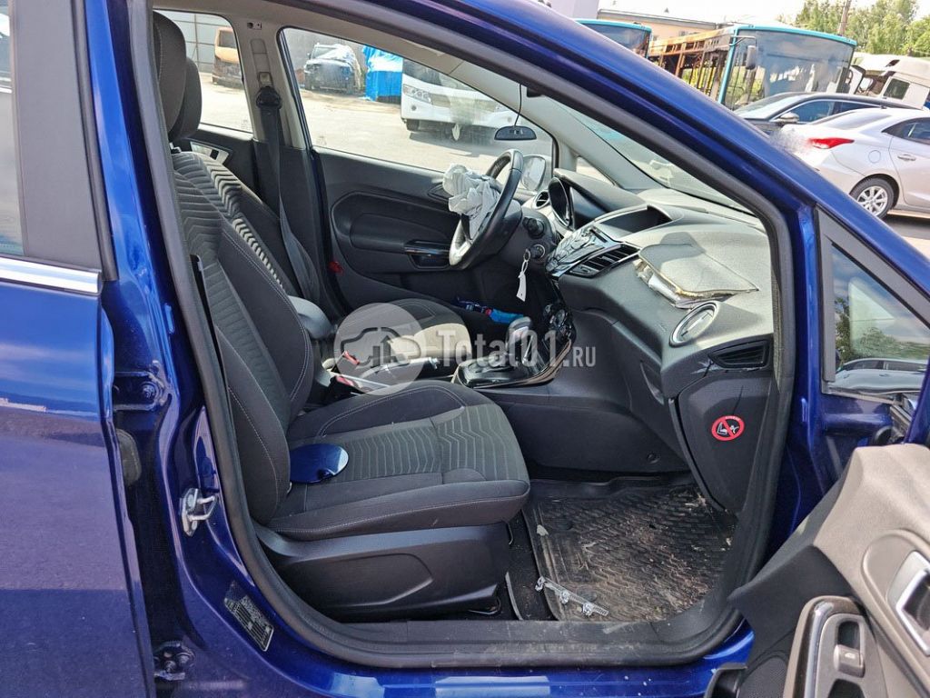 Фото Ford Fiesta 124