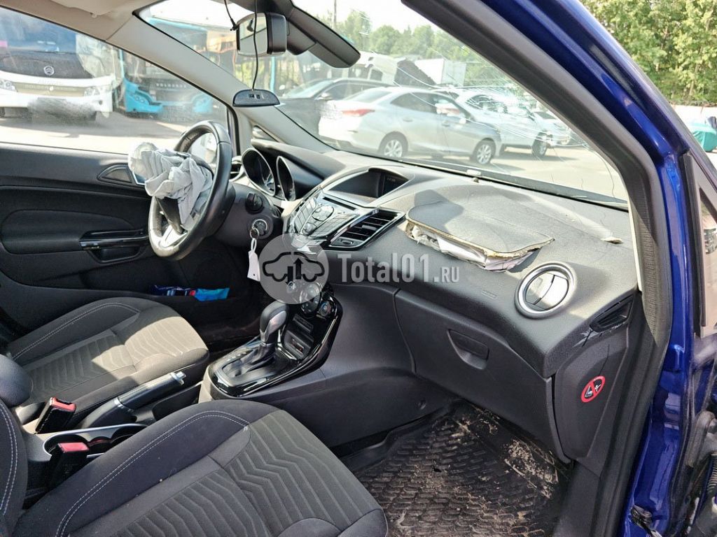 Фото Ford Fiesta 132