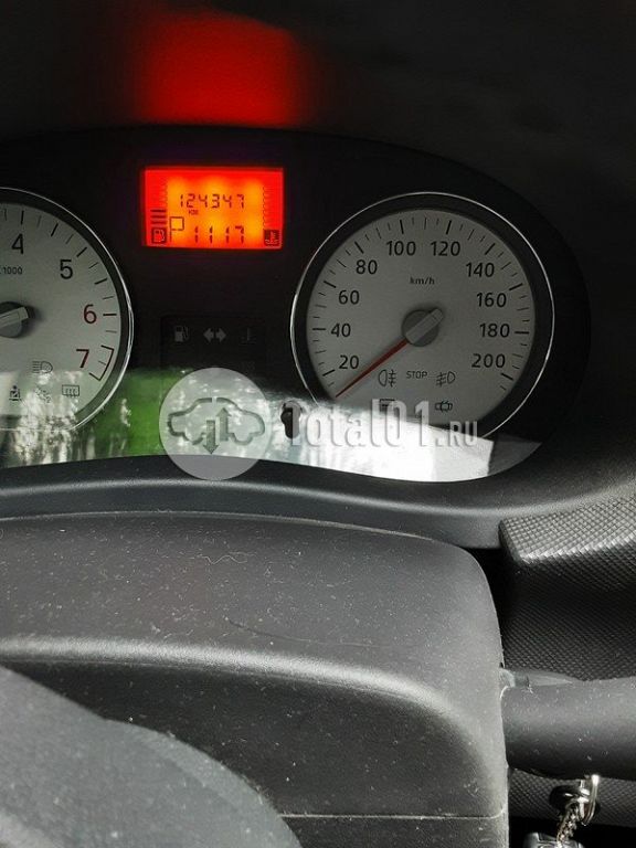 Фото Renault Logan 4