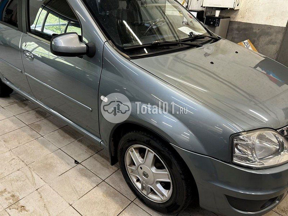 Фото Renault Logan 216
