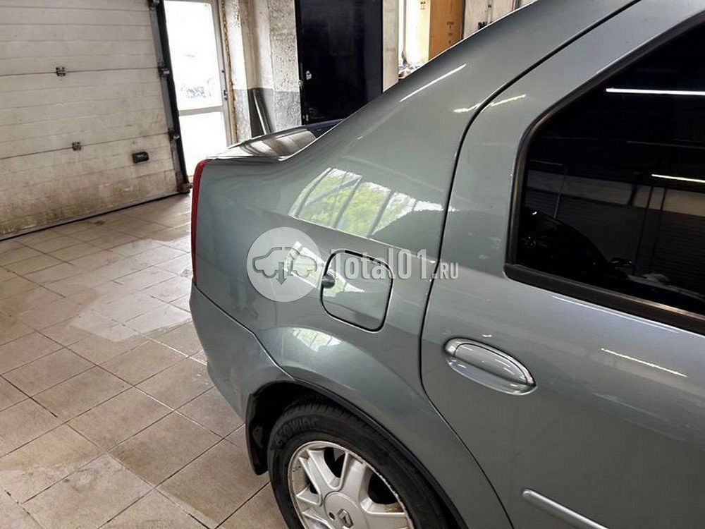 Фото Renault Logan 260