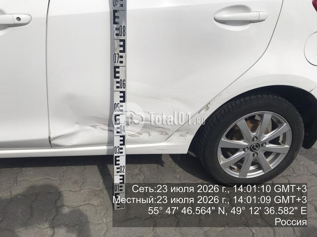 Фото Mazda 2 16
