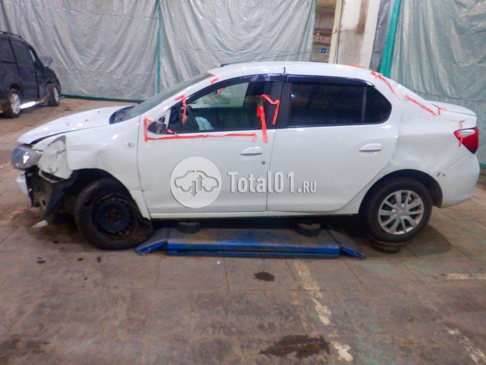Фото Renault Logan 8