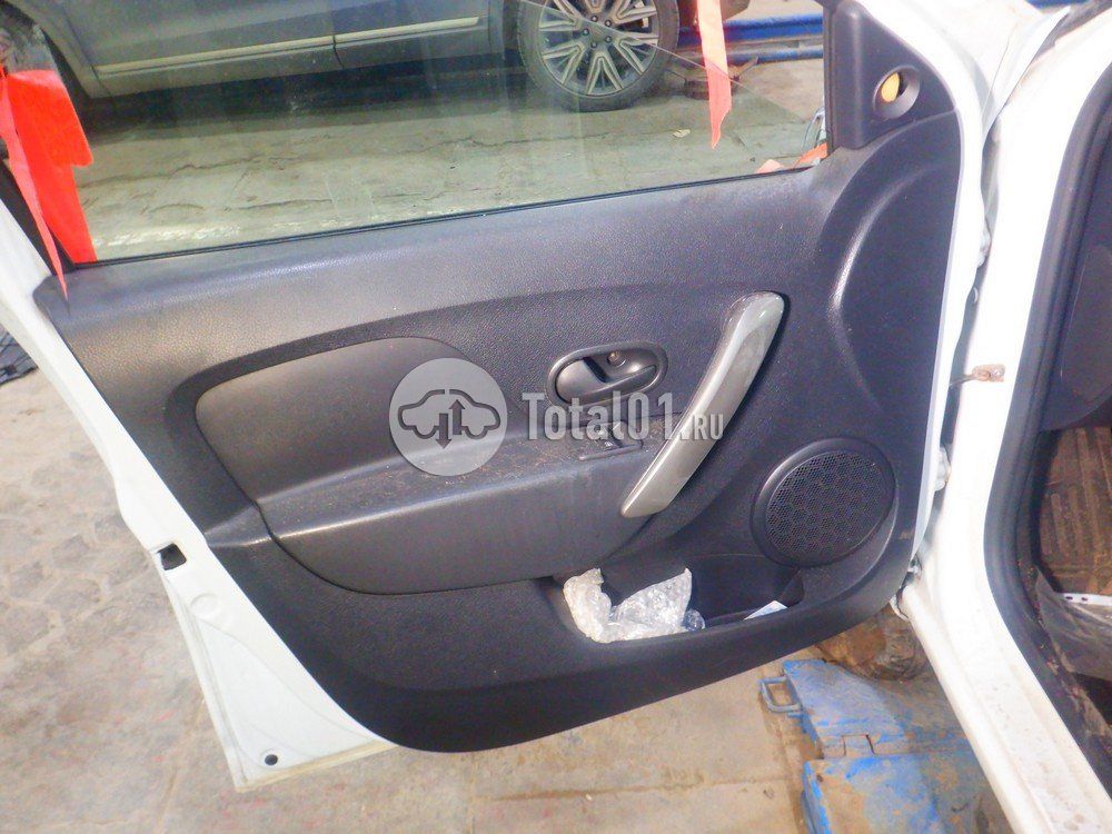 Фото Renault Logan 60