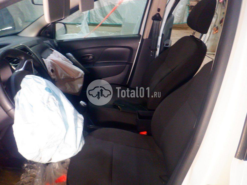 Фото Renault Logan 68