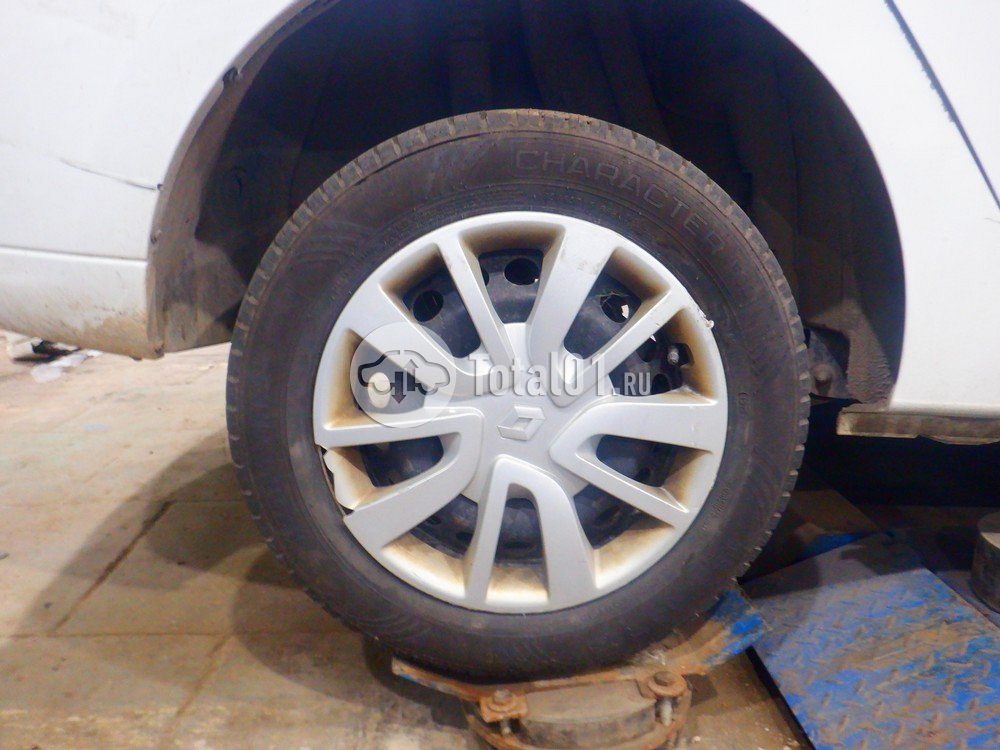 Фото Renault Logan 174
