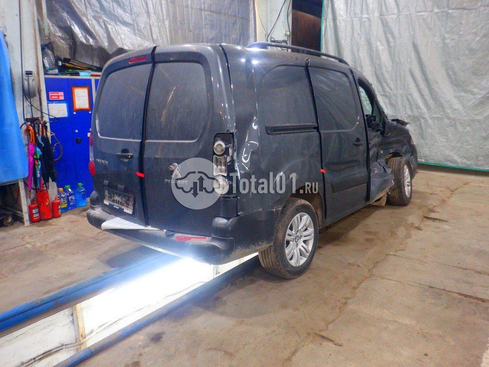 Фото Peugeot Partner 10