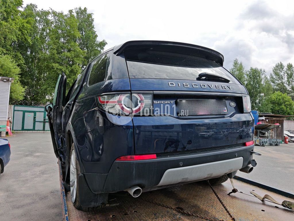 Фото Land Rover Discovery Sport 100