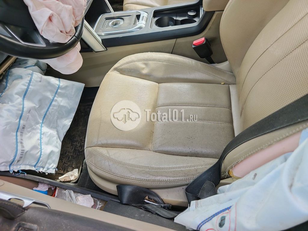 Фото Land Rover Discovery Sport 120