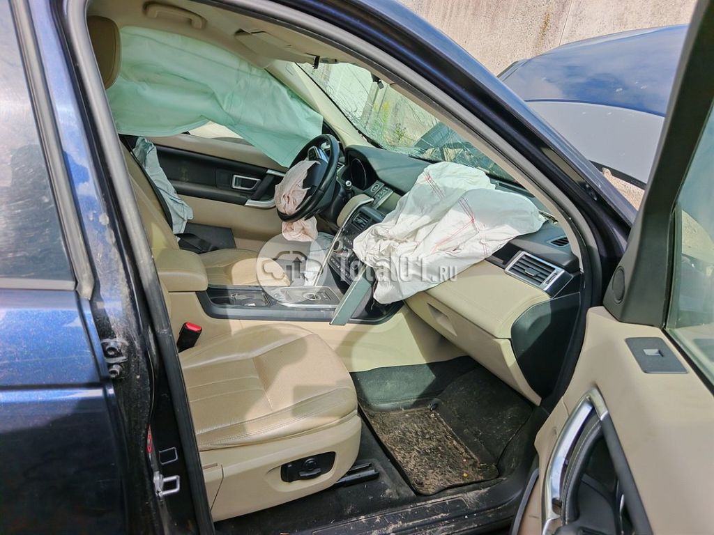 Фото Land Rover Discovery Sport 180