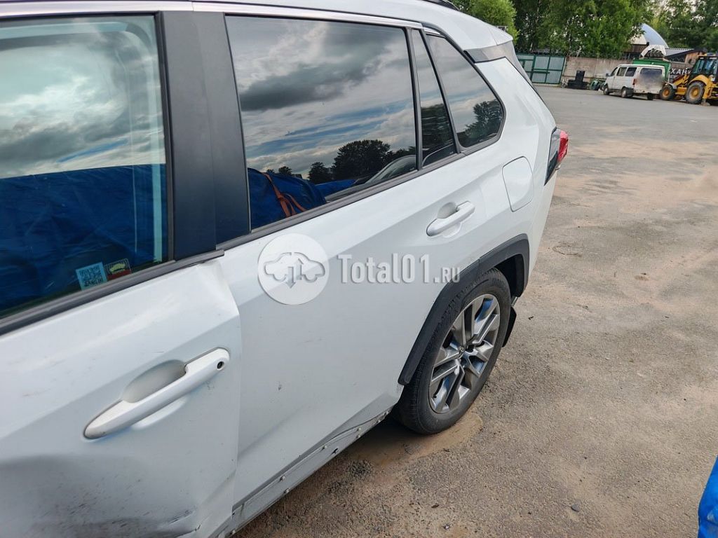 Фото Toyota RAV4 52
