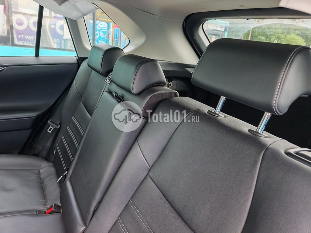 Фото Toyota RAV4 102