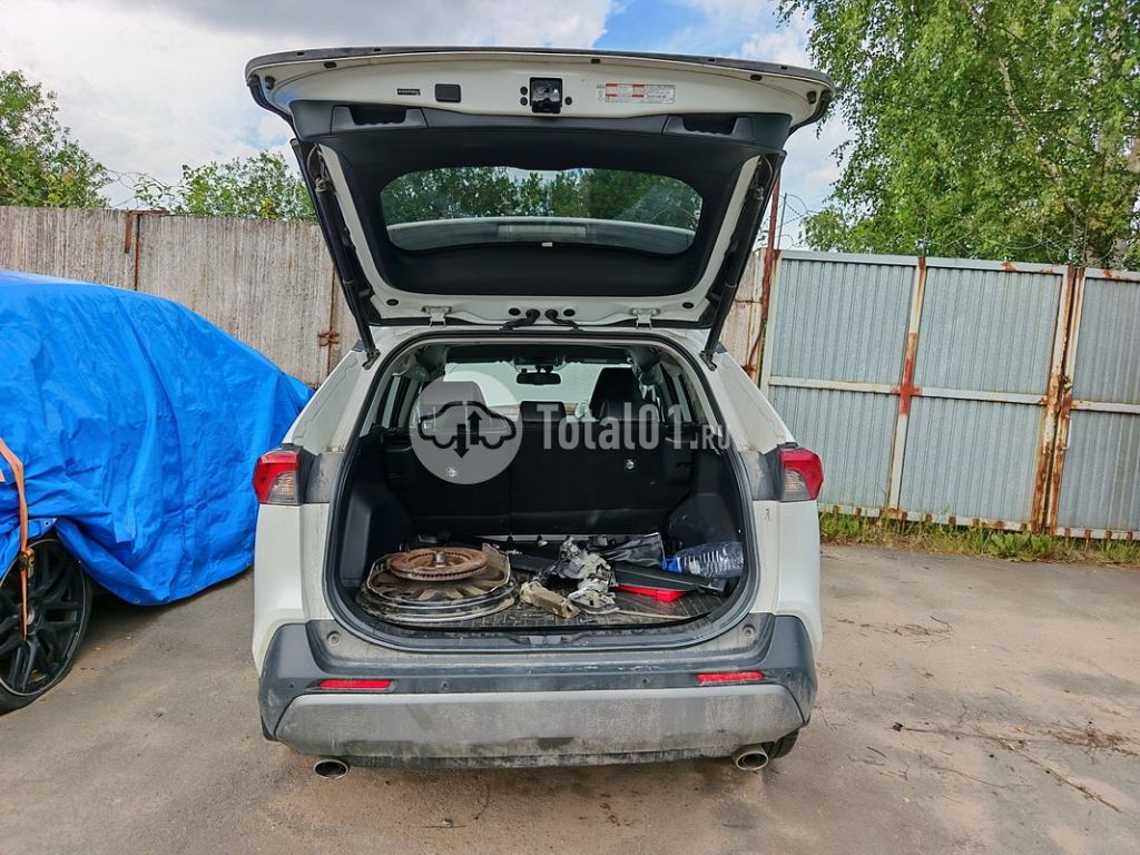 Фото Toyota RAV4 108
