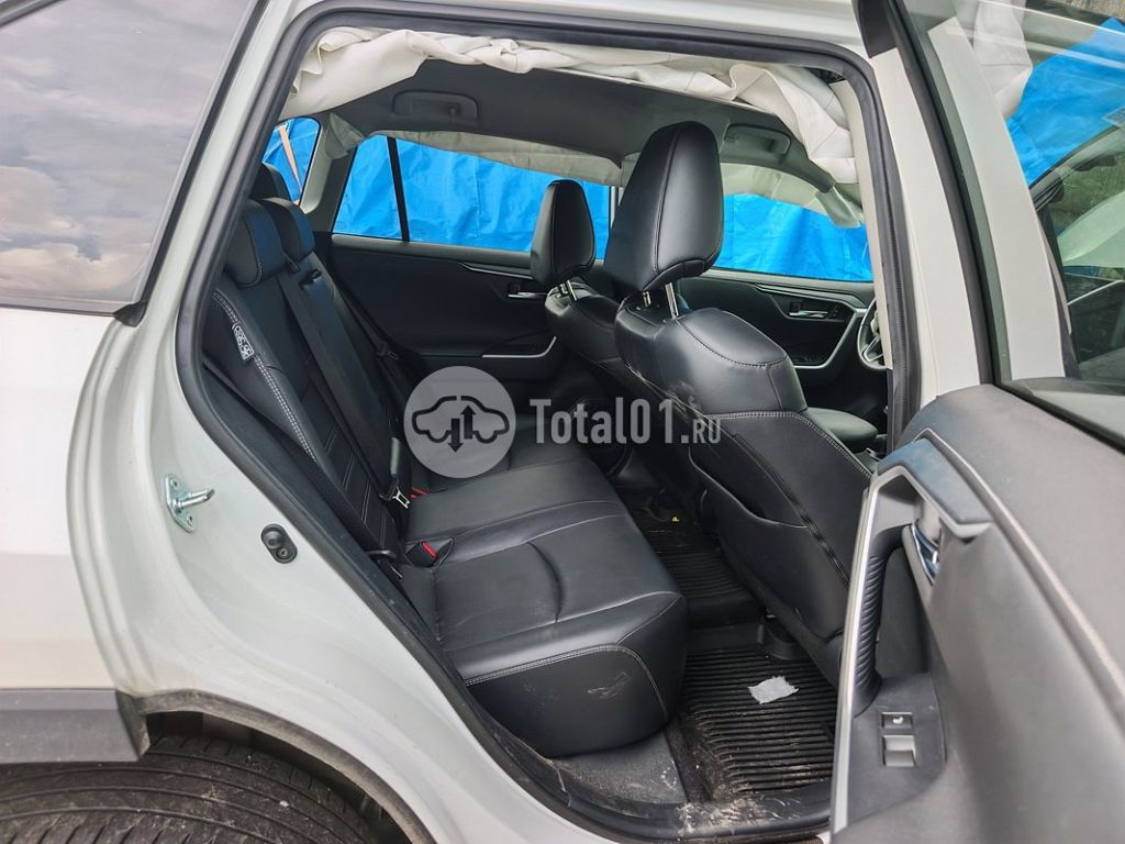 Фото Toyota RAV4 132