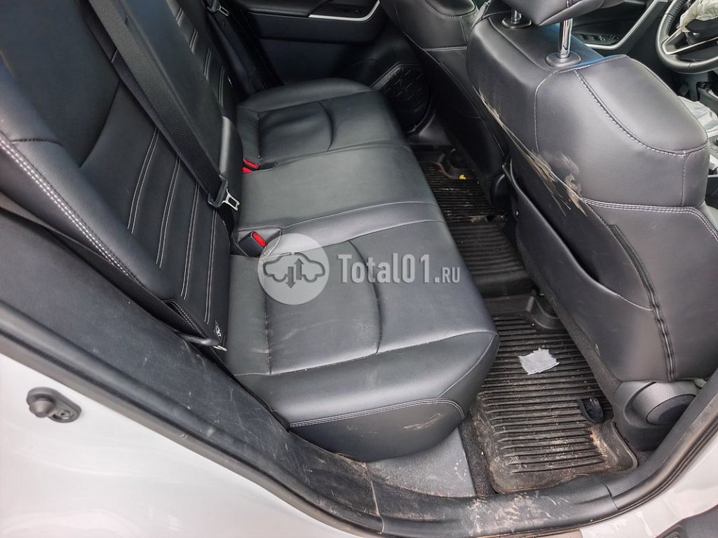 Фото Toyota RAV4 136