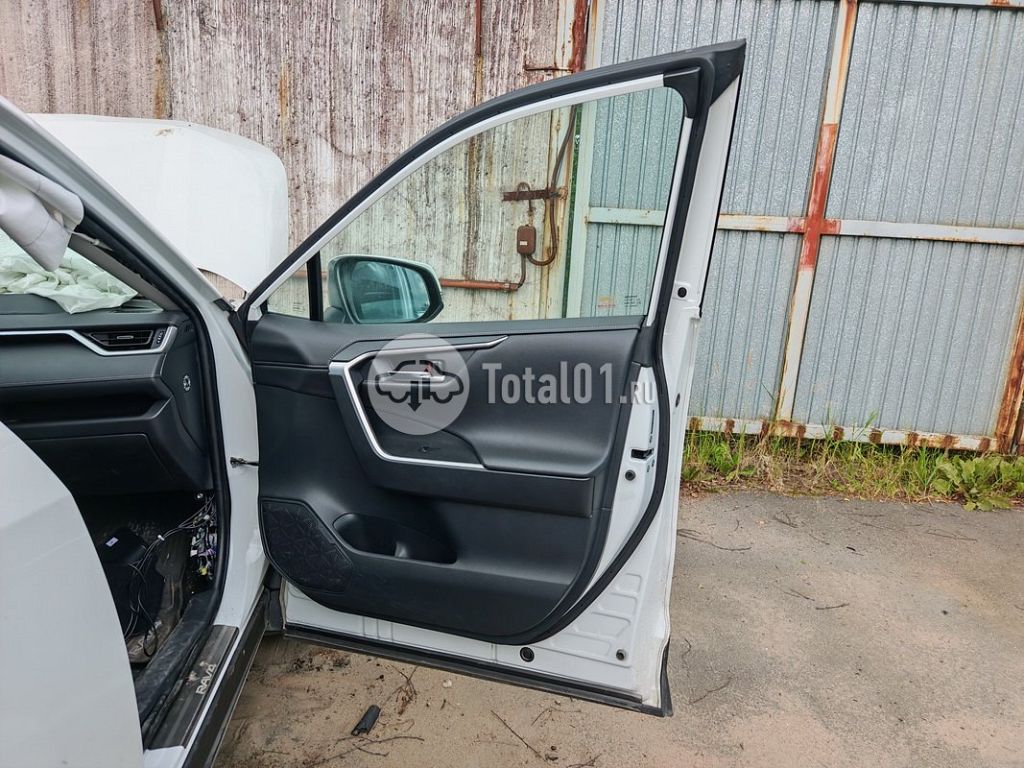 Фото Toyota RAV4 140