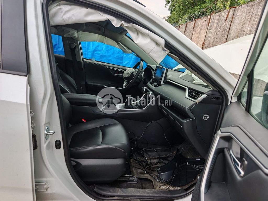 Фото Toyota RAV4 142
