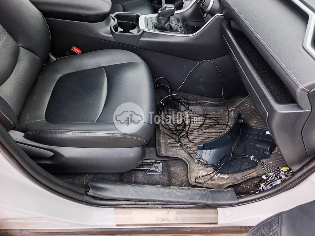 Фото Toyota RAV4 144