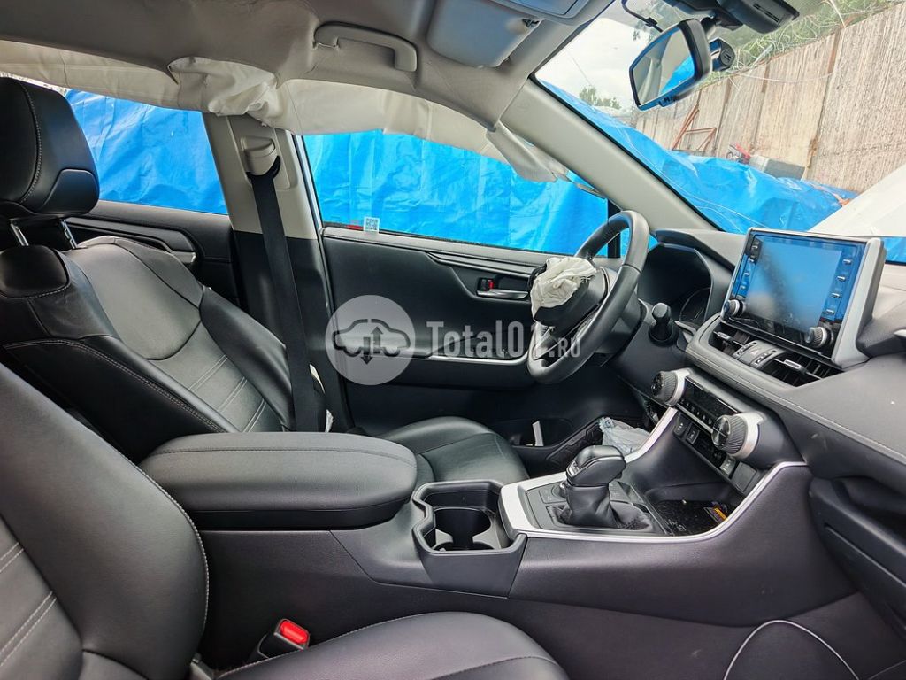 Фото Toyota RAV4 146
