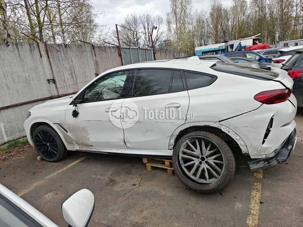 Фото BMW X6 M 138