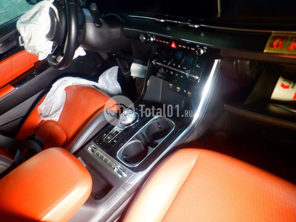 Фото KIA Carnival 32