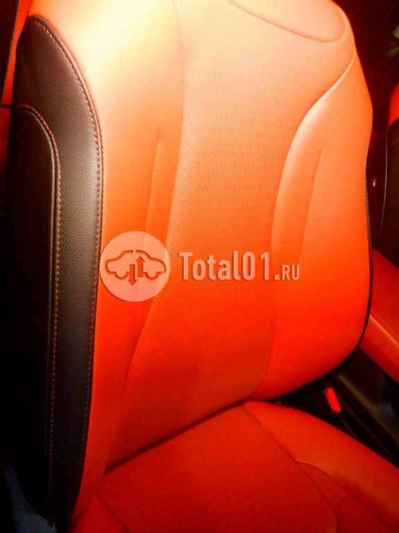 Фото KIA Carnival 44