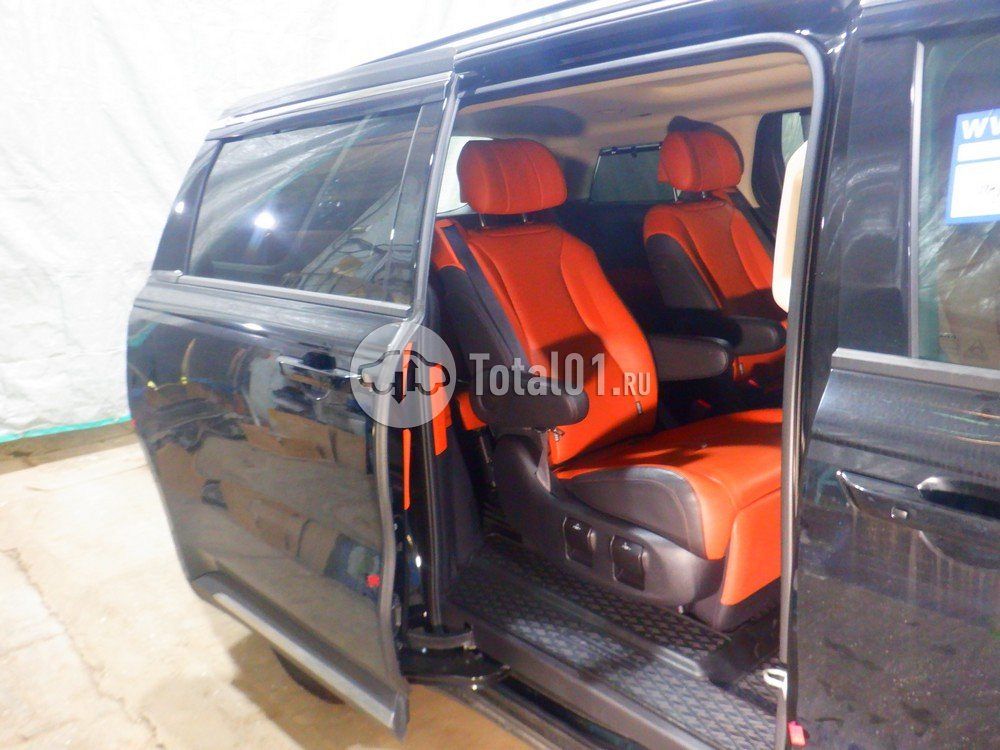 Фото KIA Carnival 72