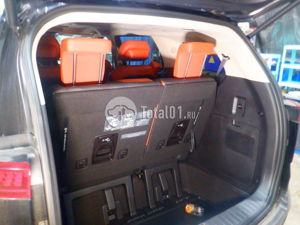 Фото KIA Carnival 82