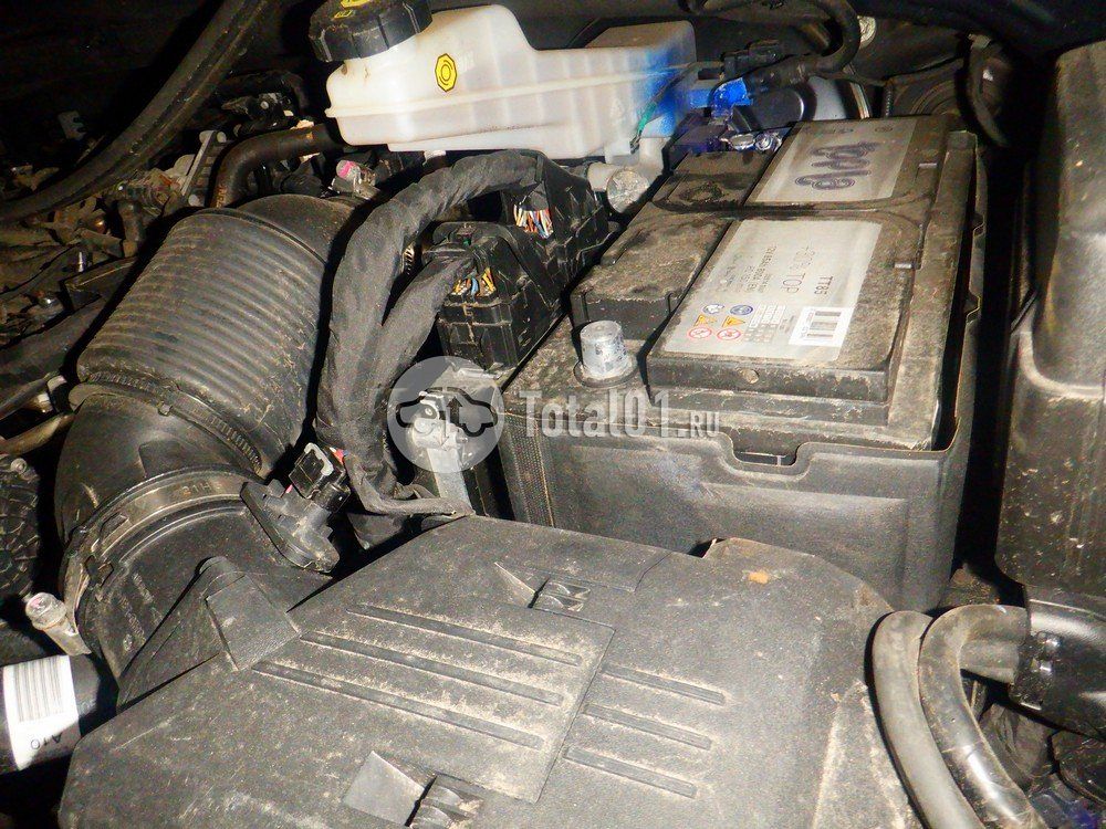 Фото KIA Carnival 136