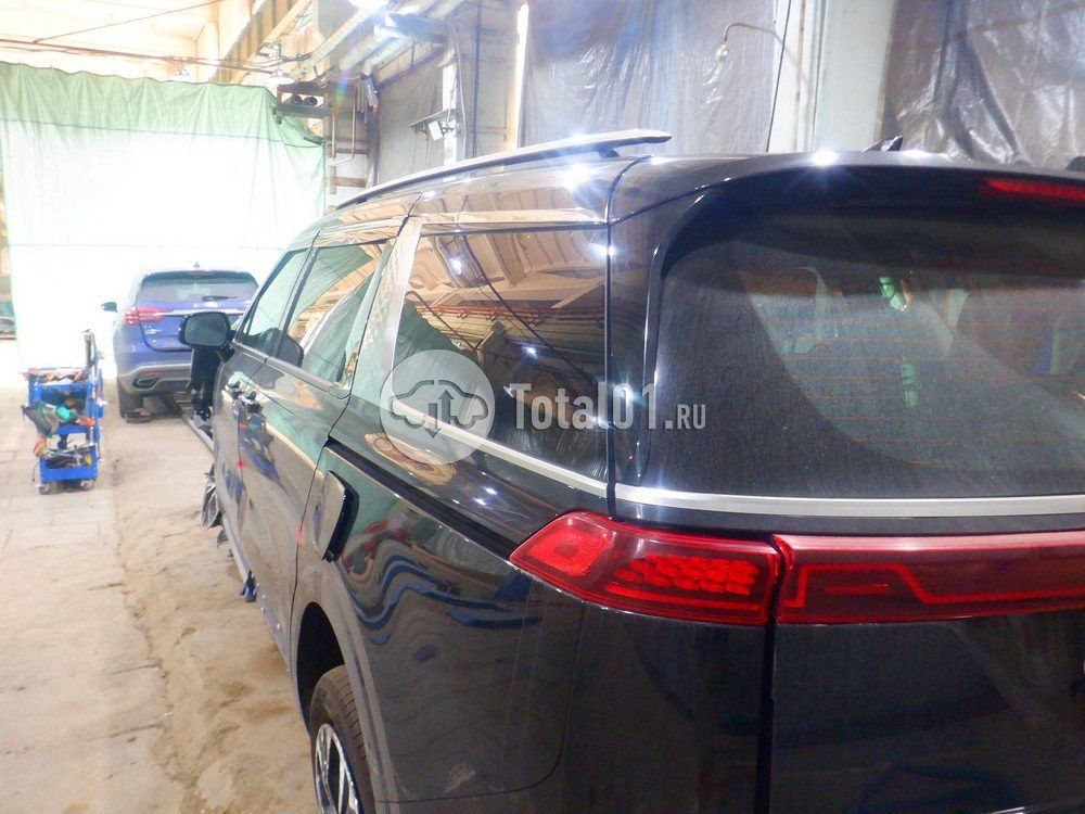 Фото KIA Carnival 194