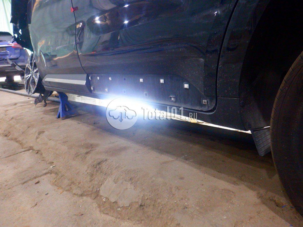 Фото KIA Carnival 208