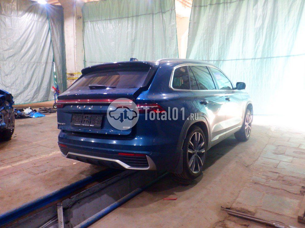 Фото Geely Monjaro 12