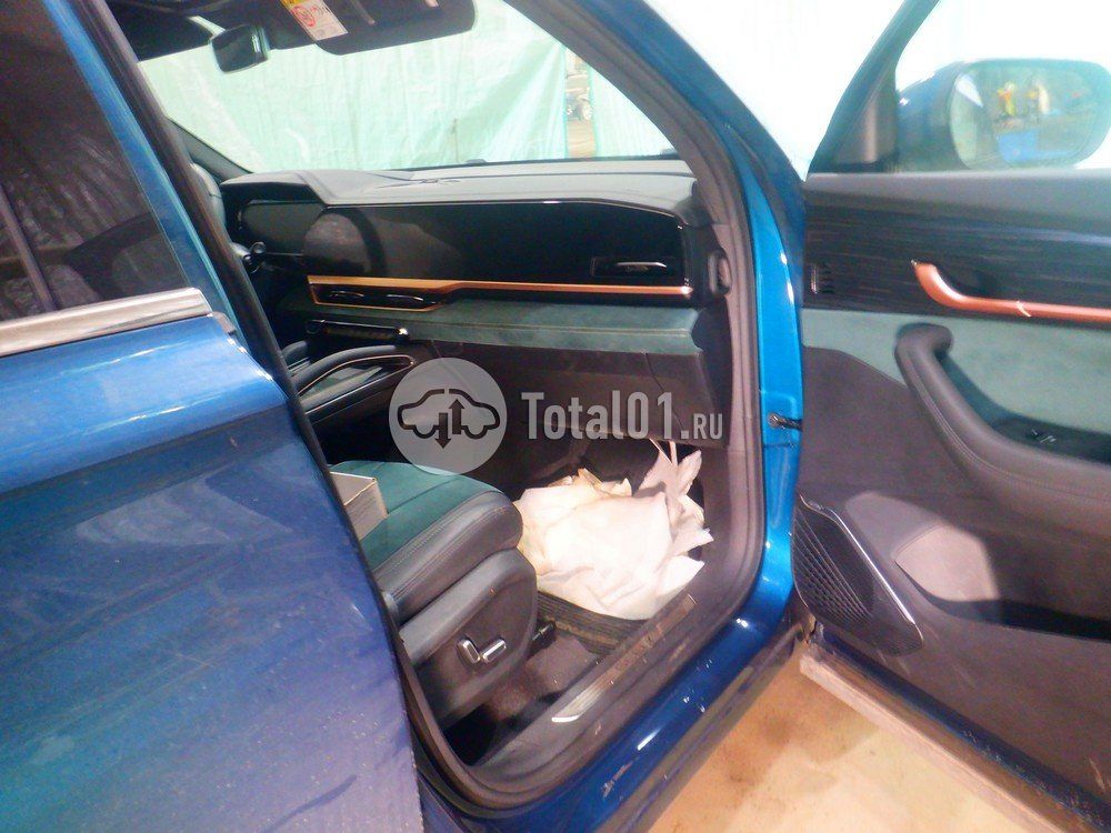 Фото Geely Monjaro 24