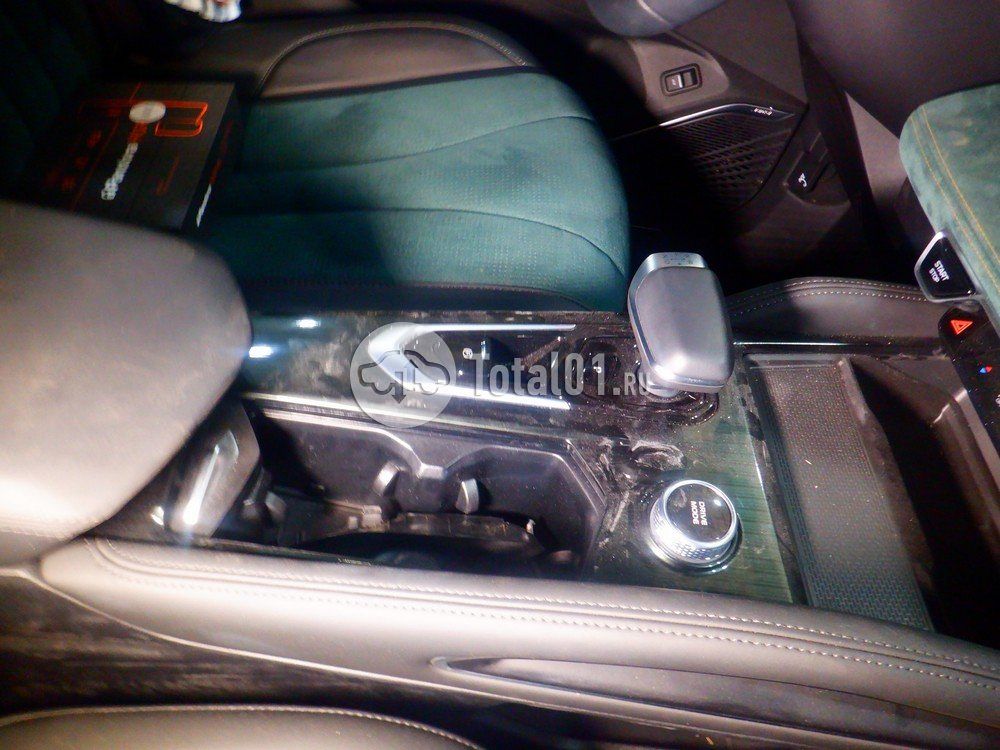 Фото Geely Monjaro 36
