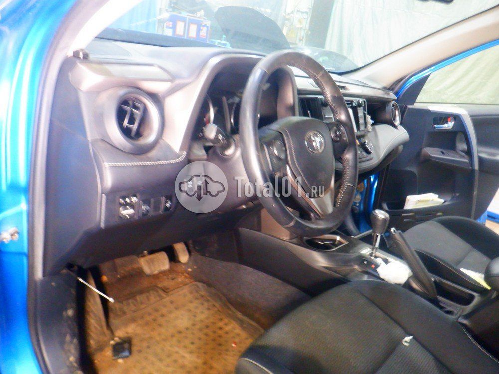 Фото Toyota RAV4 120