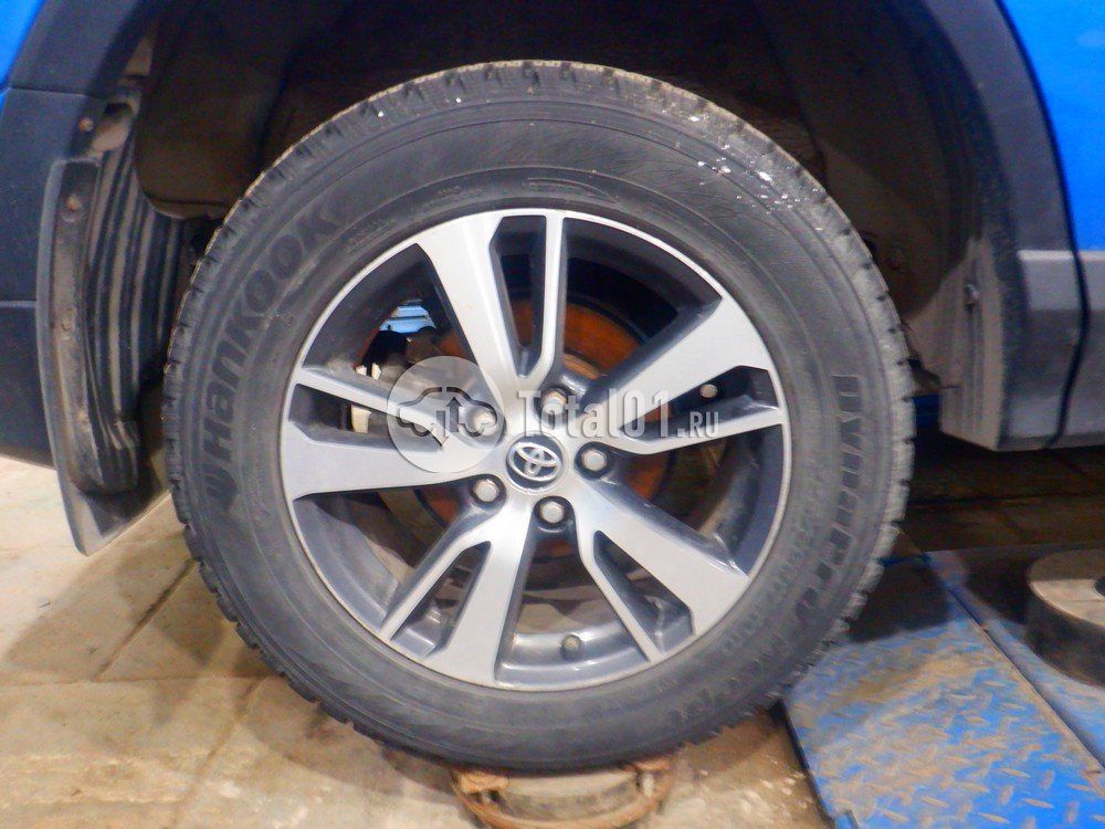 Фото Toyota RAV4 182