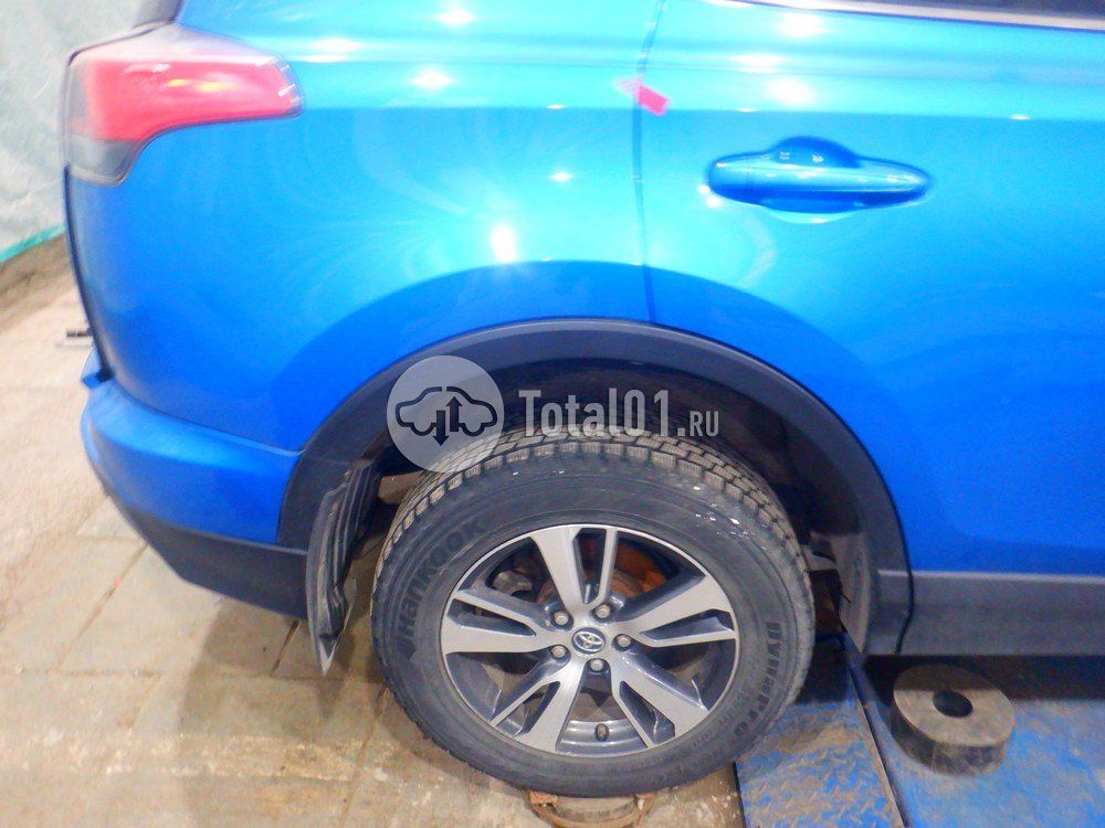 Фото Toyota RAV4 184
