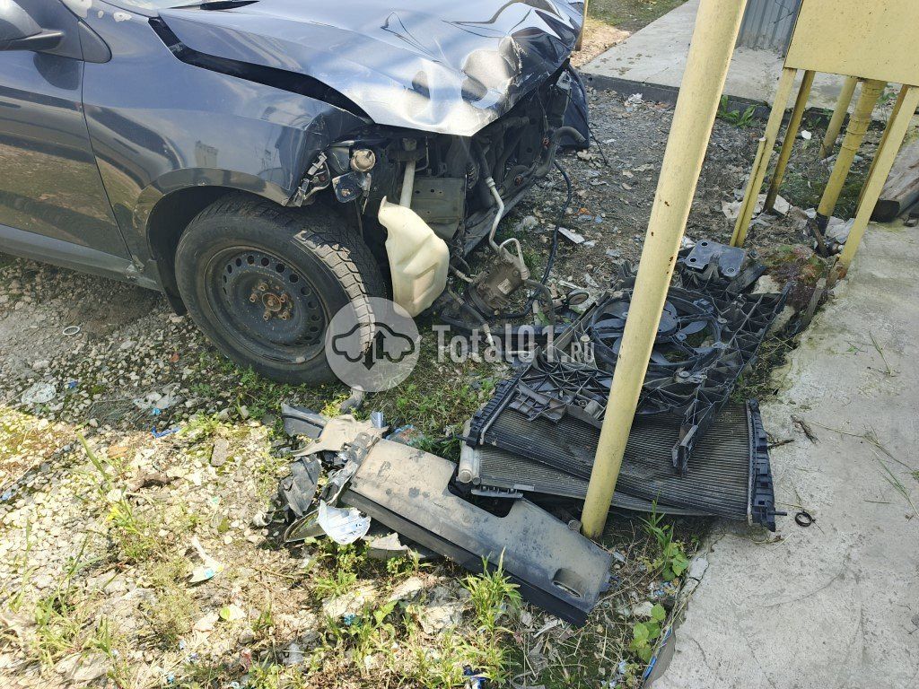 Фото Renault Fluence 26