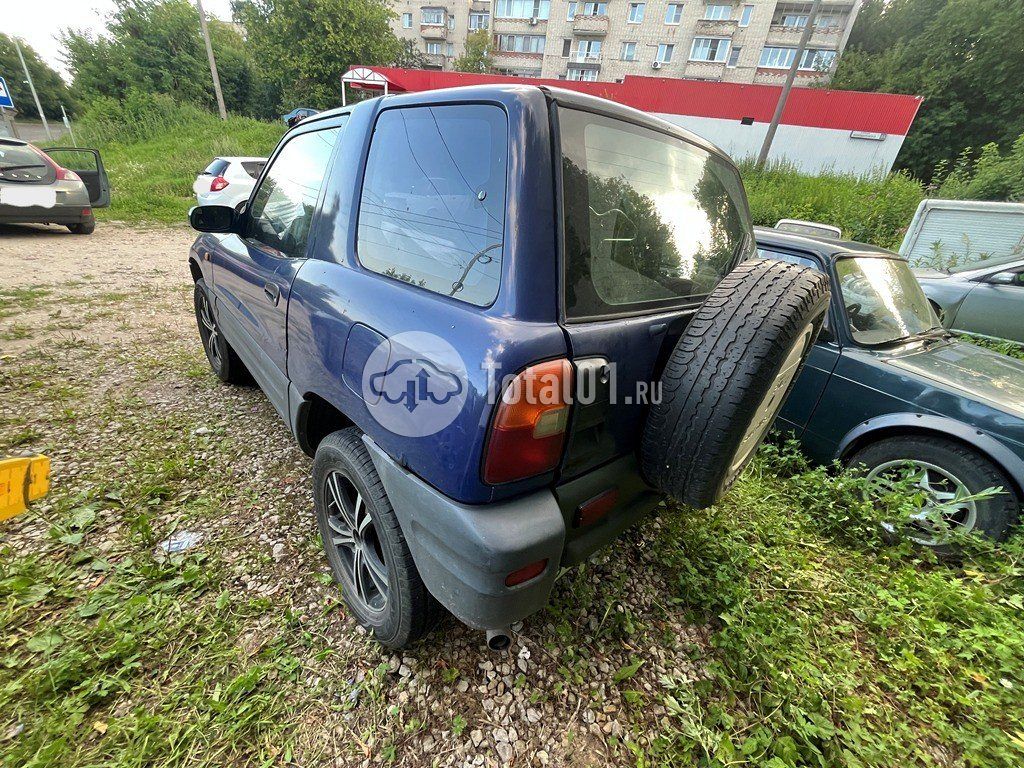 Фото Toyota RAV4 8